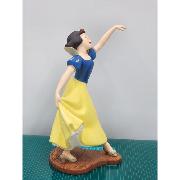 WDCC Disney Snow White Figurine The Fairest One Of All Box COA Collection - Picture 5 of 13